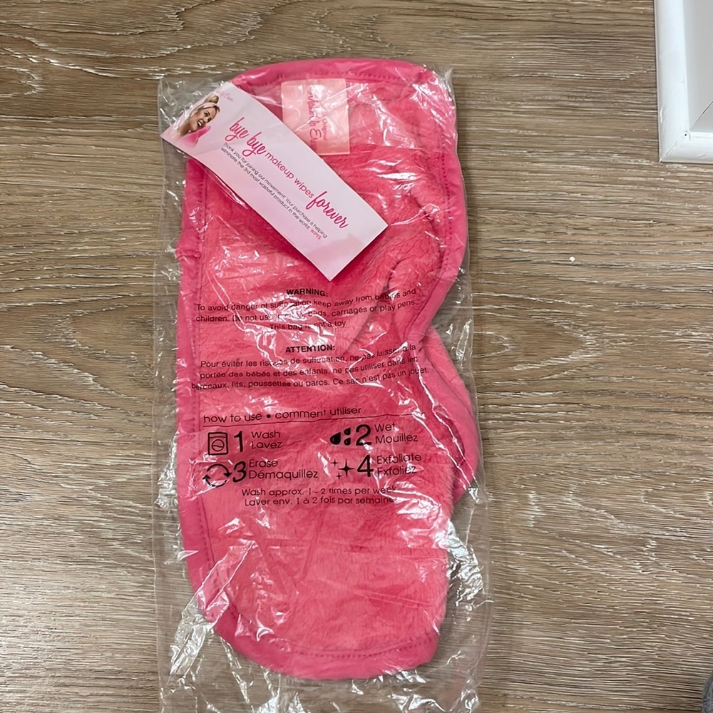 NWT The Original Make Up Eraser Towel